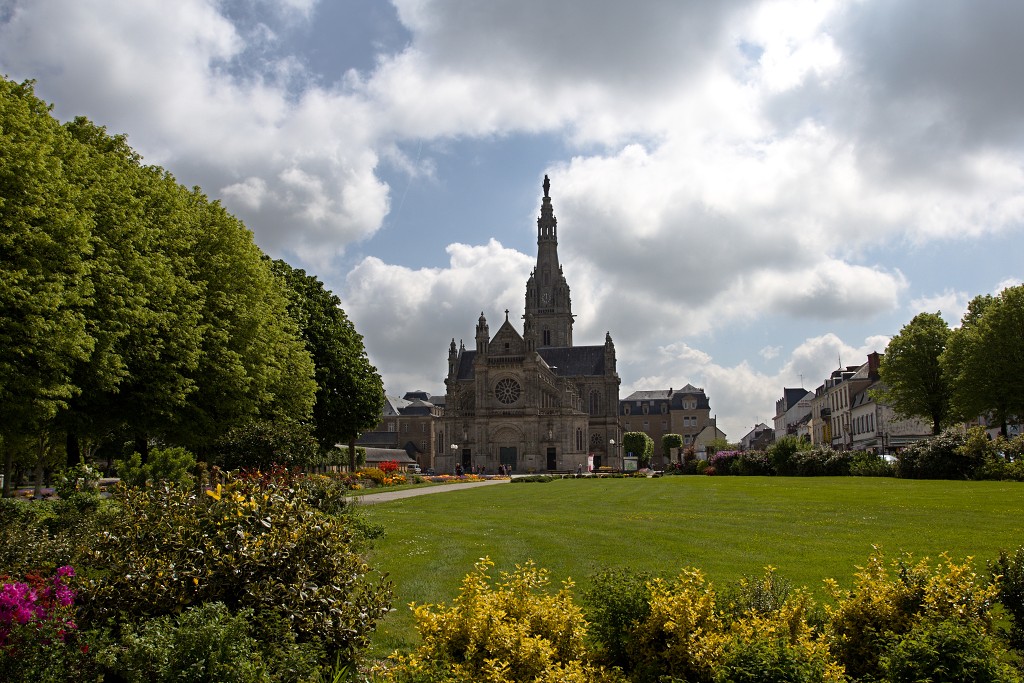 sainte anne d'auray basiliek kerk bedevaartsoord france frankrijk bretagne morbihan renaissance religie scala santa